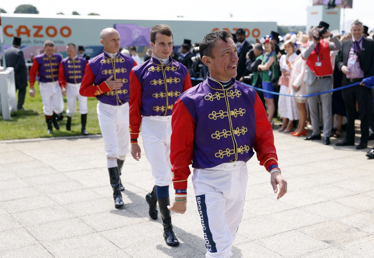 What are jockey silks and colours?